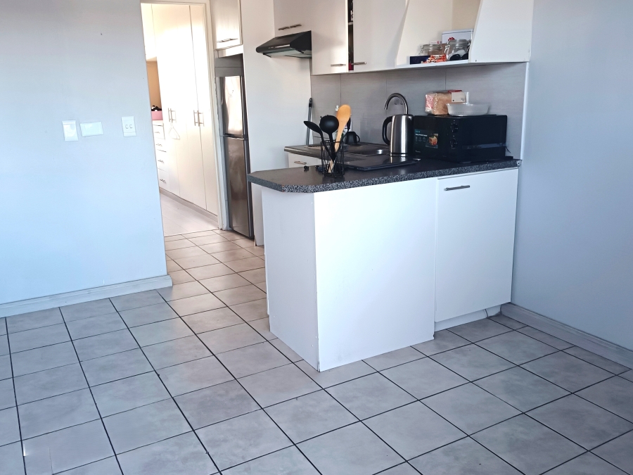 1 Bedroom Property for Sale in Bothasig Western Cape